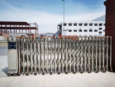 Cổng xếp inox quận Bình Tân